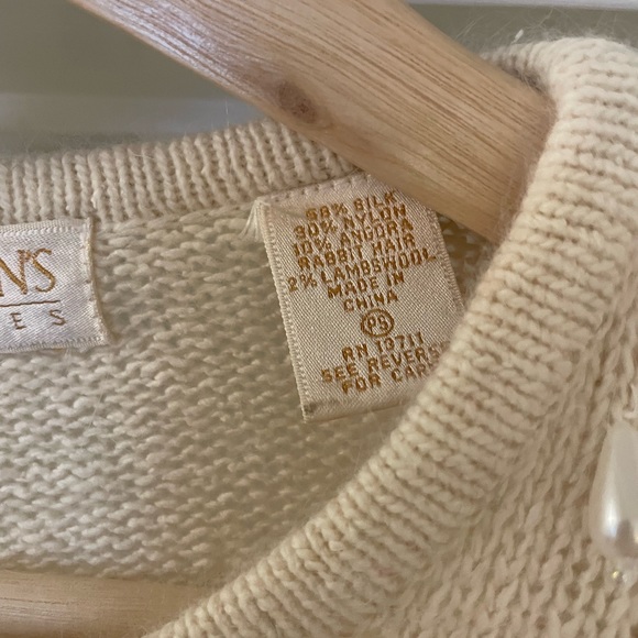 Beautiful Vintage 1990s Beaded Silk Blend Sweater - Picture 4 of 6